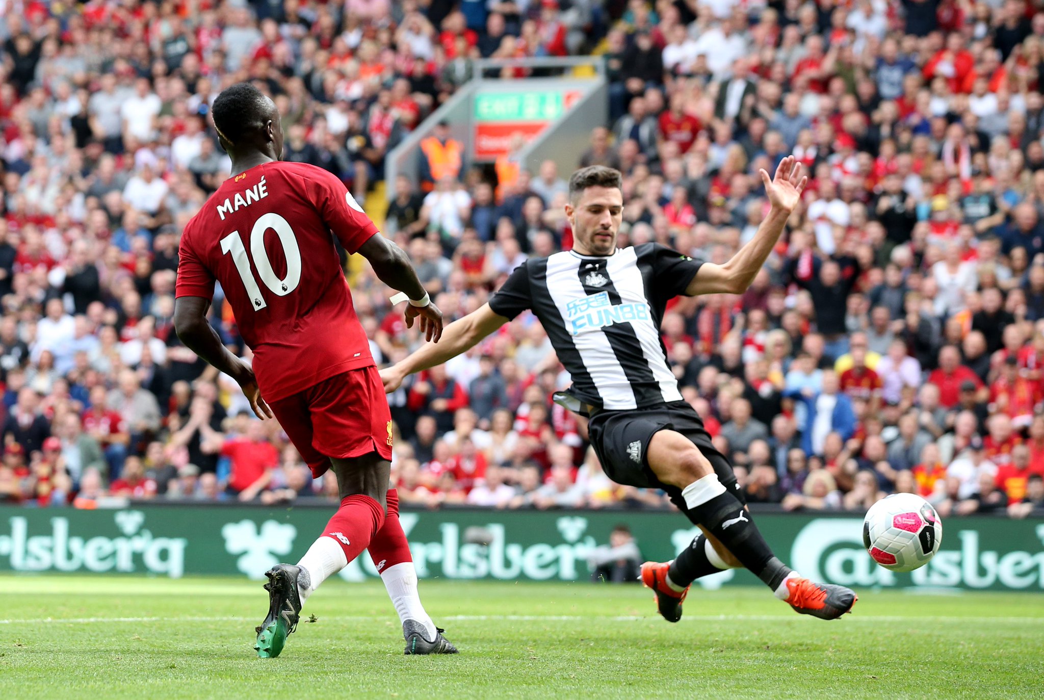 纳的中卫萨 纳的中卫萨